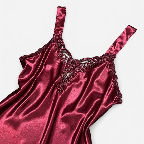 NWT VTG 90s Dentelle Romantic Burgundy Red Floral Embroidered Satin Maxi Slip M - Picture 2 of 8